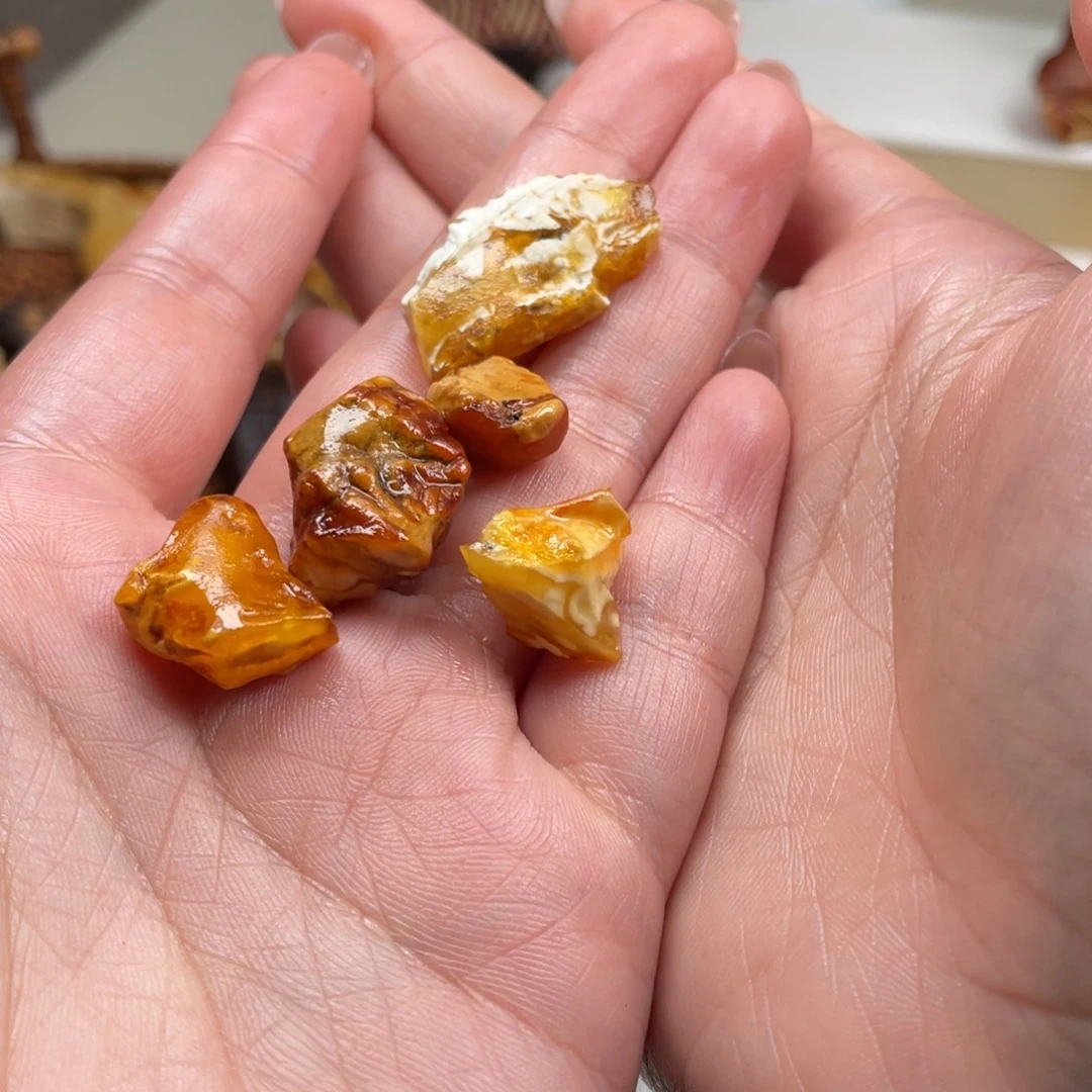 家****定制琥珀未镶嵌天然蜜蜡原石