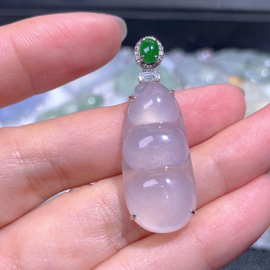 颈饰18K金镶嵌翡翠翡翠