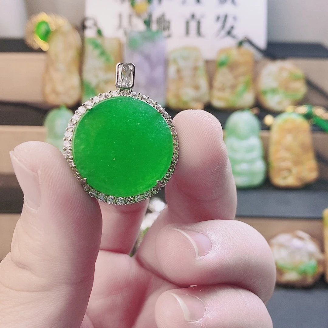 翡翠银S925镶嵌吊坠(赠链)