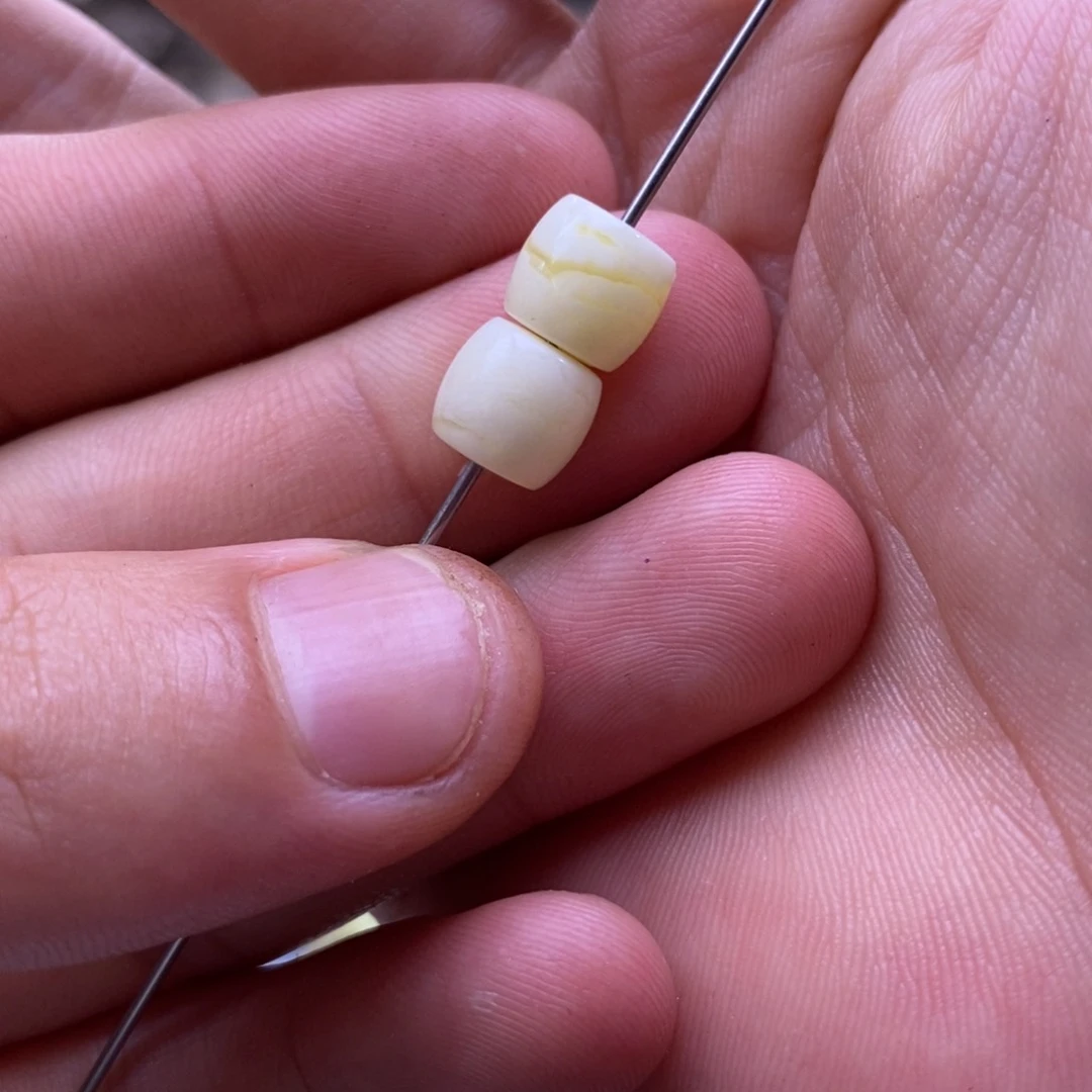 未镶嵌琥珀珠宝奇石莫**冰