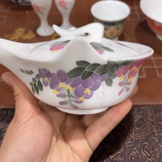 瓷醴陵釉下手绘手抓壶150ml