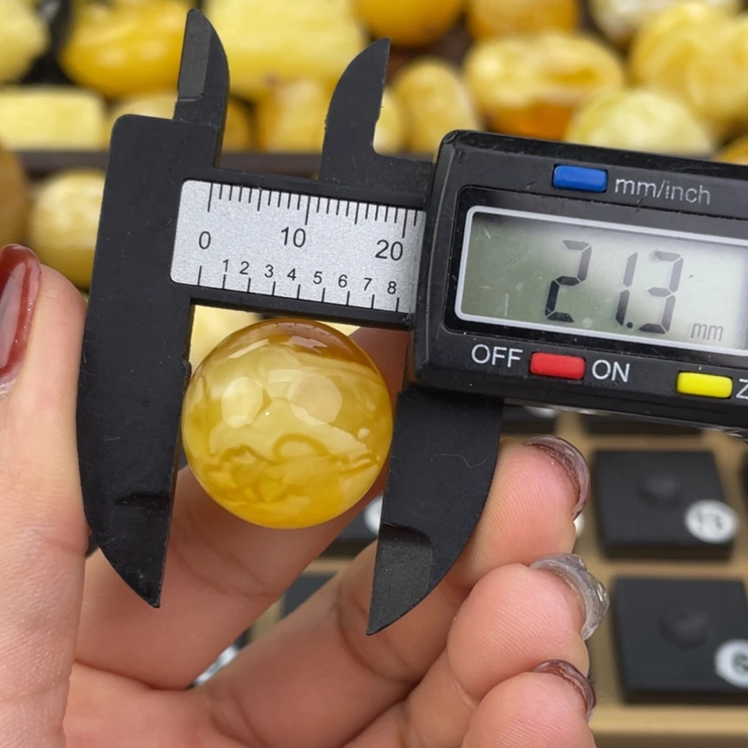裸石琥珀未镶嵌微瑕64