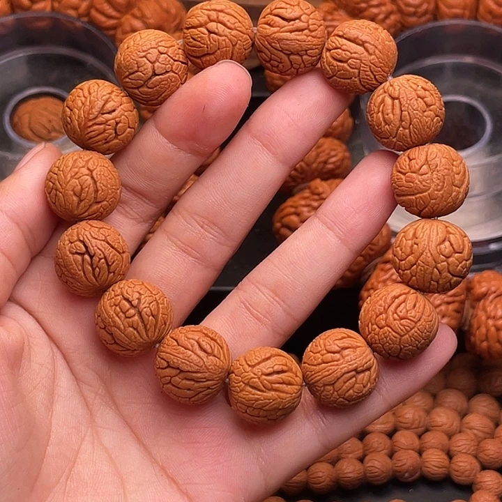 手串桃核金丝龙珠1.6