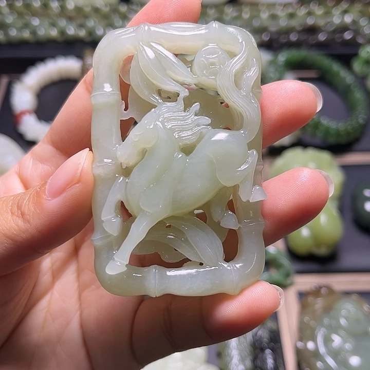 和田玉未镶嵌挂件