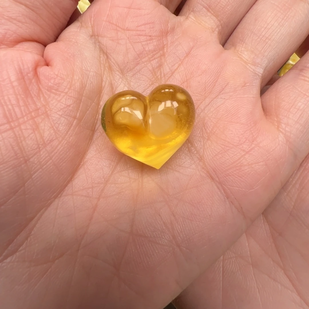 玉***兰蜜蜡未镶嵌裸石蜜蜡