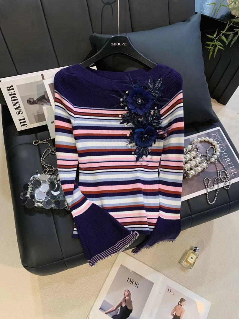 ZHOUYI/周一 2025秋季爆款气质立体花朵设计超吸睛时尚条纹针织衫