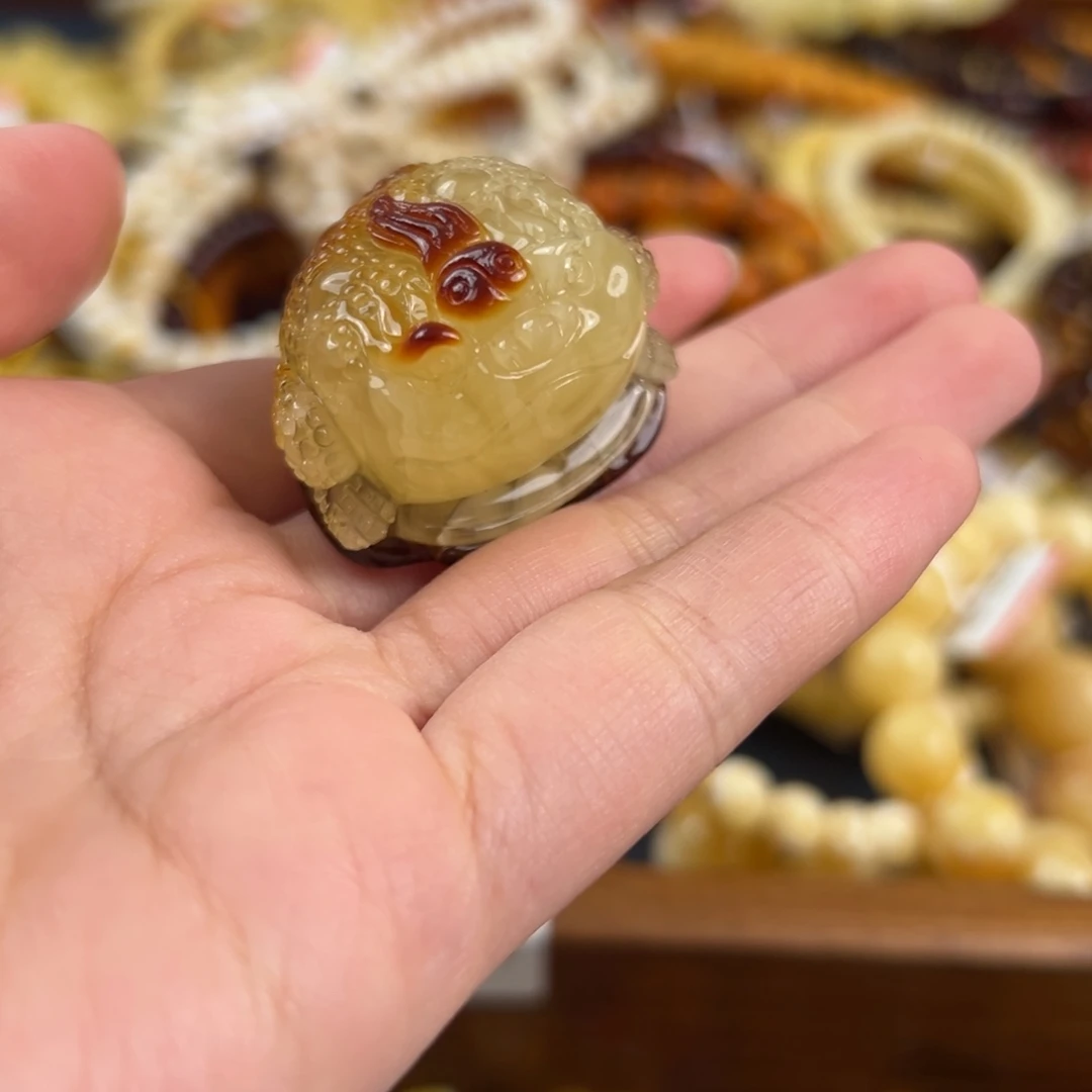 琥珀未镶嵌珠宝奇石