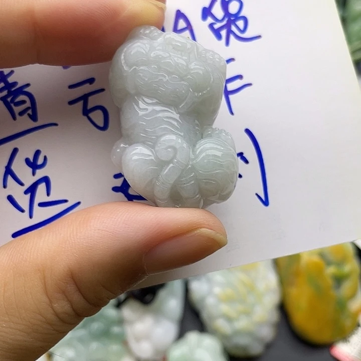 颈饰未镶嵌翡翠天然翡翠