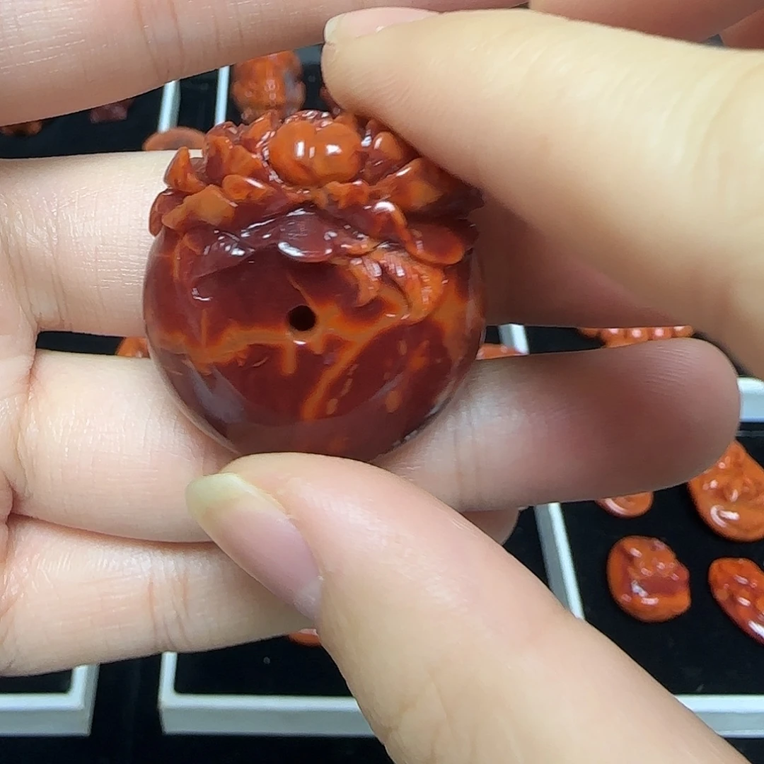 南红玛瑙未镶嵌颈饰