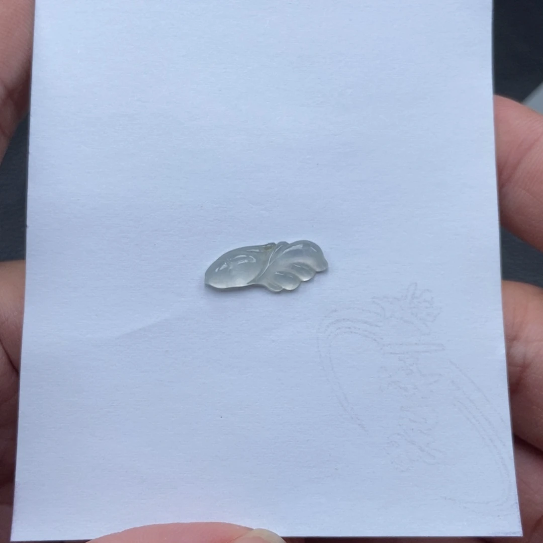 翡翠未镶嵌吊坠(不含链)金鱼