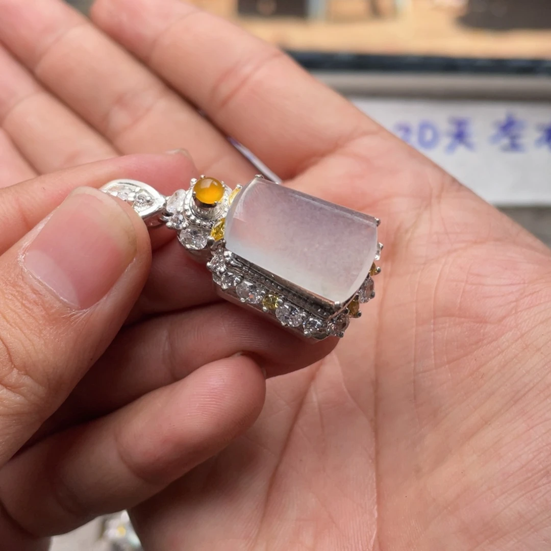 定制翡翠未镶嵌翡翠