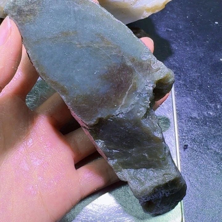 未镶嵌和田玉（糖玉）珠宝半成品