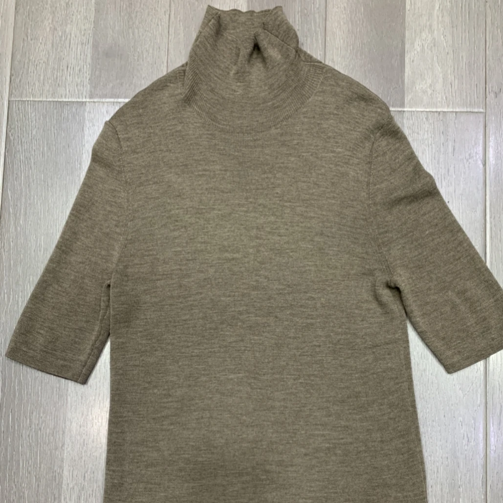 纯色立领套头款薄款中袖毛针织衫百搭针织衫半高领