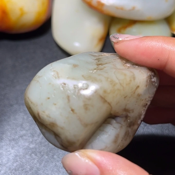 和田玉未镶嵌珠宝奇石