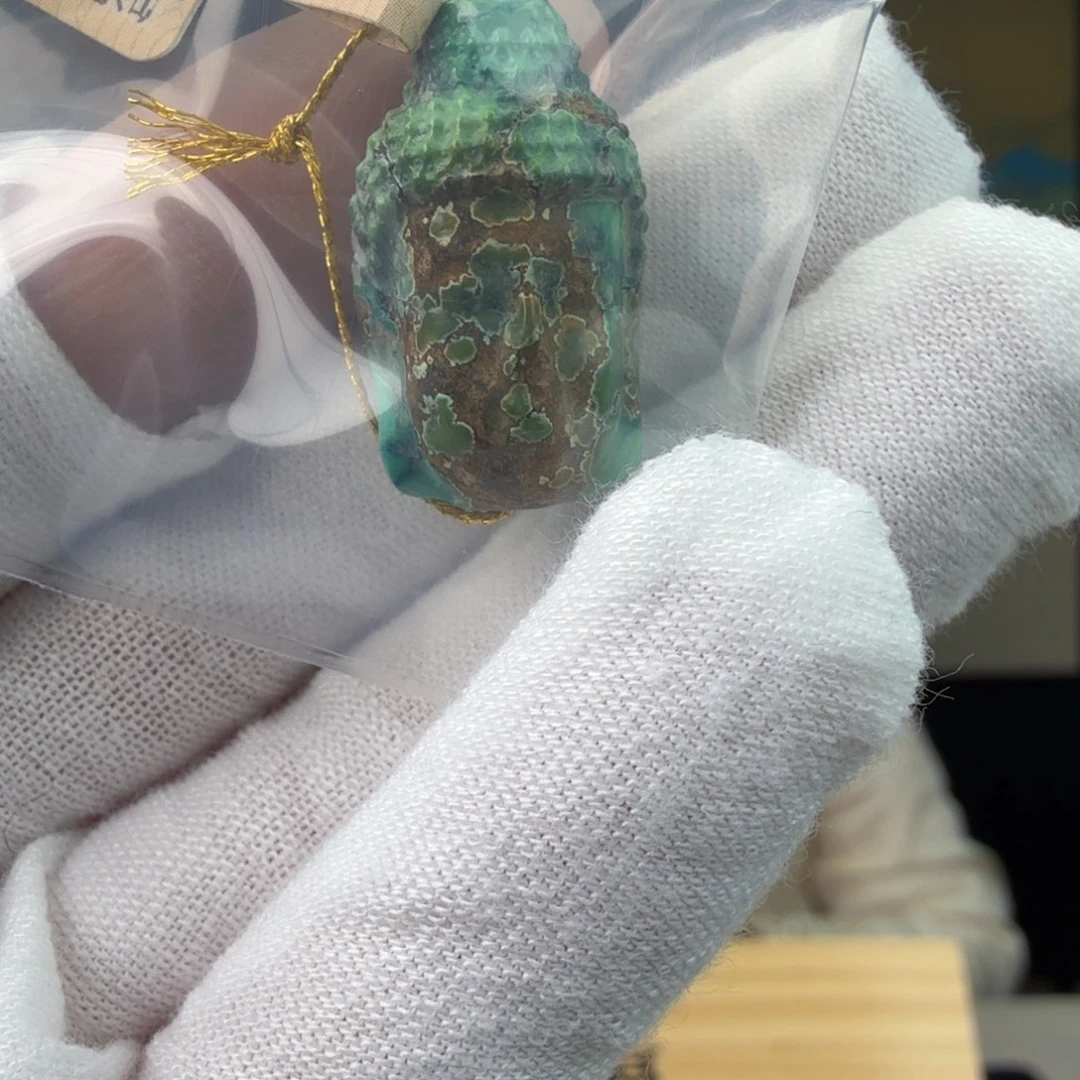 九***月绿松石未镶嵌珠宝奇石