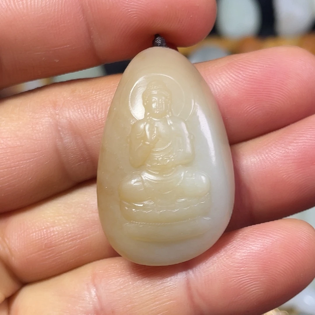 和田玉未镶嵌颈饰吊坠