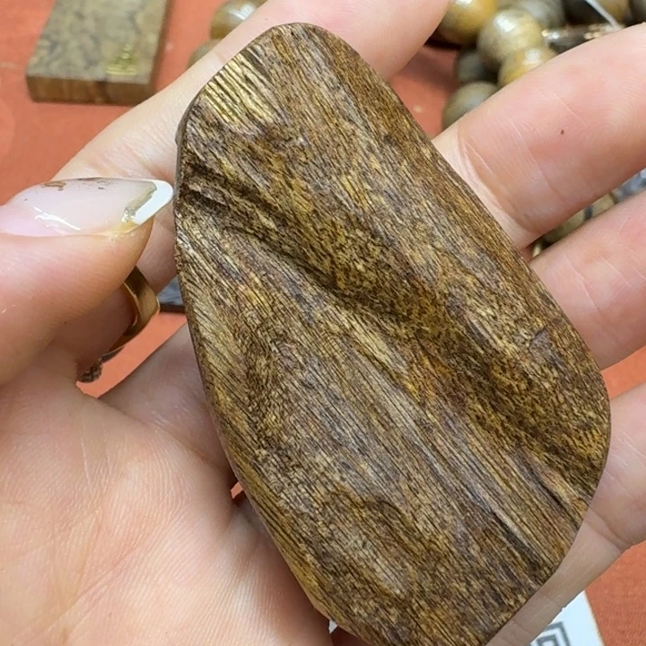 大叶紫檀（黑酸枝木类）