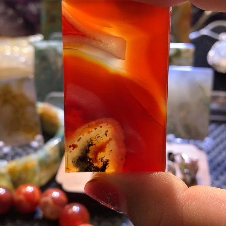 江***人玛瑙/玉髓未镶嵌颈饰