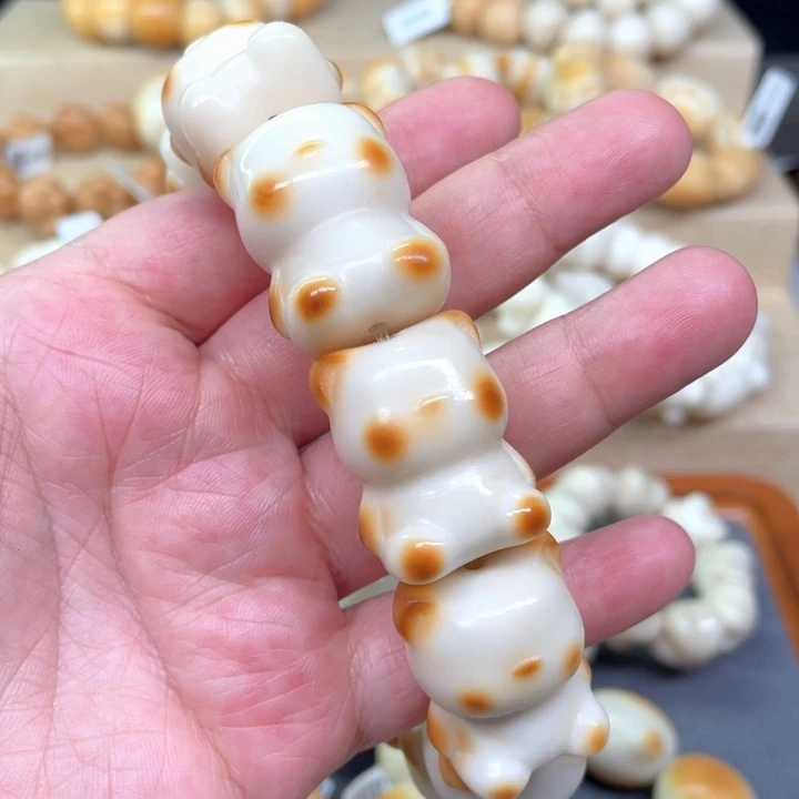菩提根/象牙果手串超大腮红小熊微瑕6-6-13