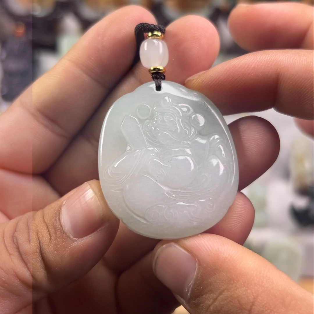 石英质玉（金丝玉）颈饰未镶嵌