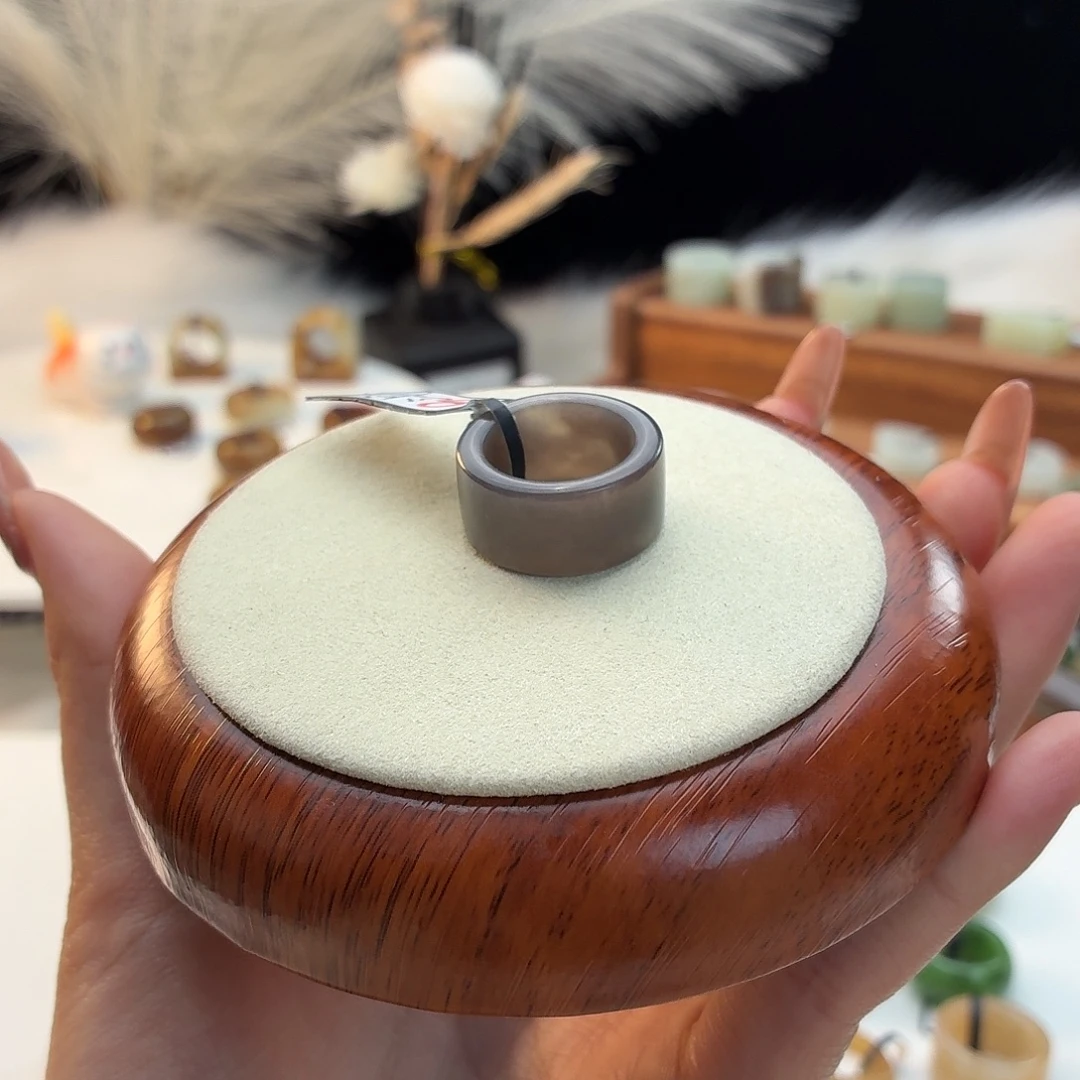 和田玉未镶嵌戒指紫色圆切16.58j53