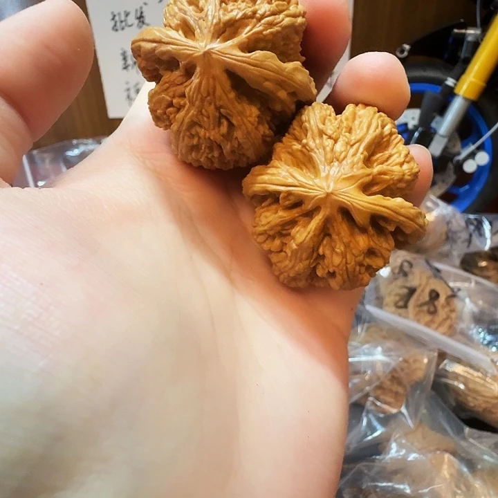 吊坠桃核38尺粗筋有修