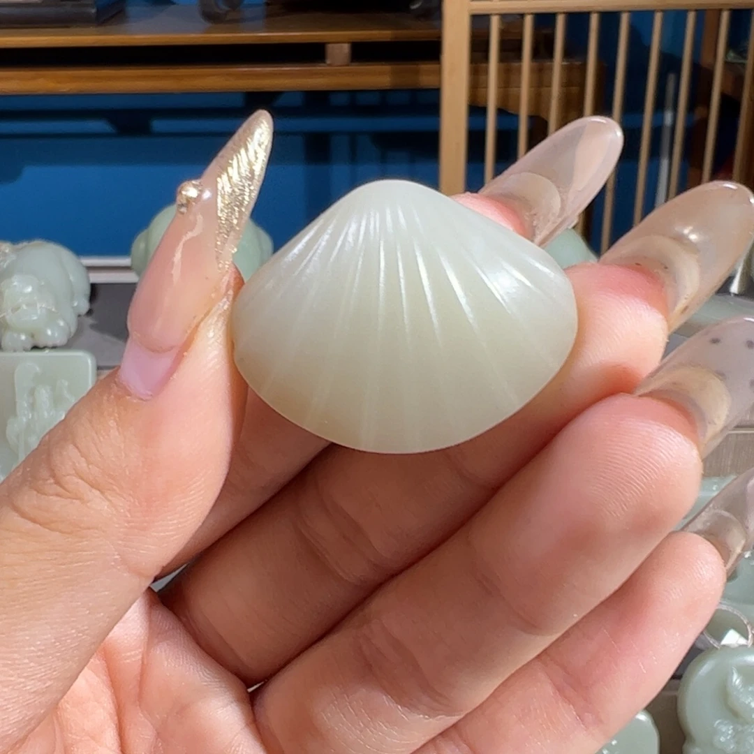 和田玉（糖玉）未镶嵌颈饰