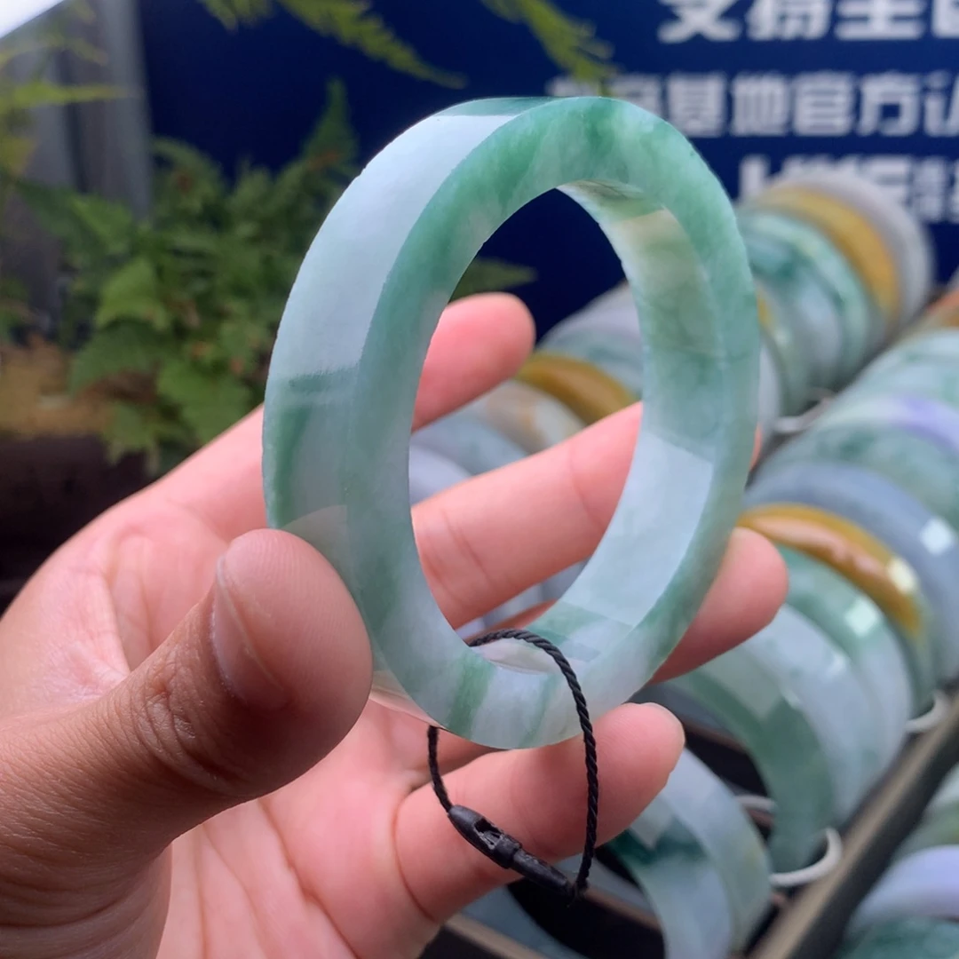 定制翡翠未镶嵌手镯定制手镯