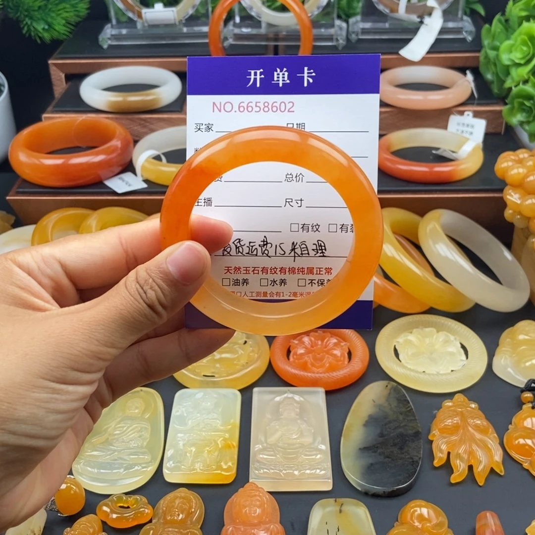 石英质玉（黄龙玉）未镶嵌手镯58602