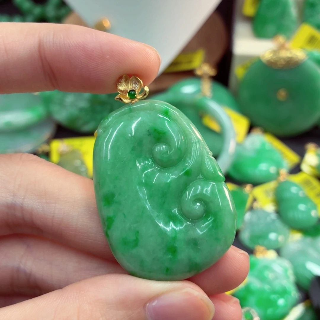 翡翠18K金镶嵌吊坠(不含链)
