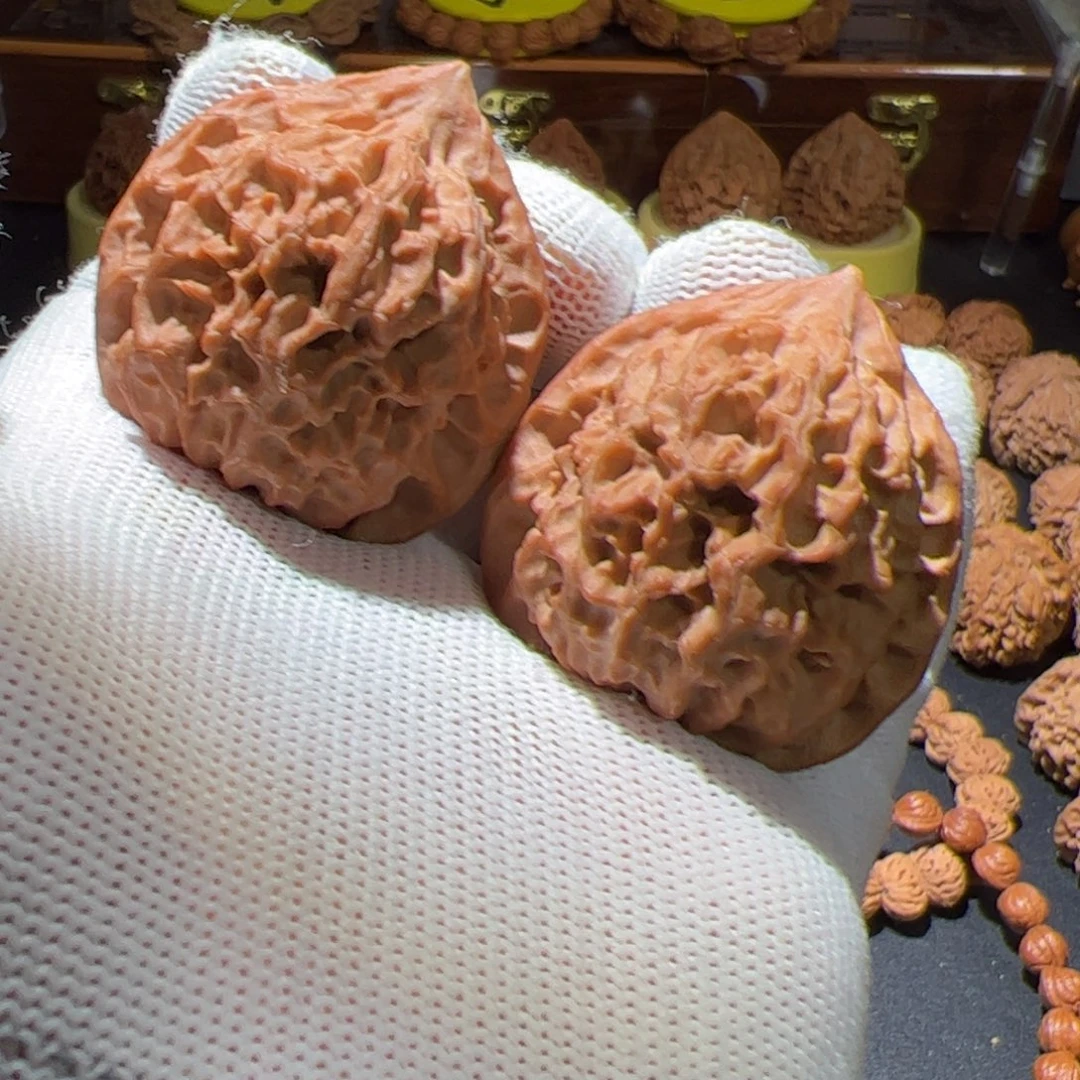 文玩核桃把件大***一入云龙