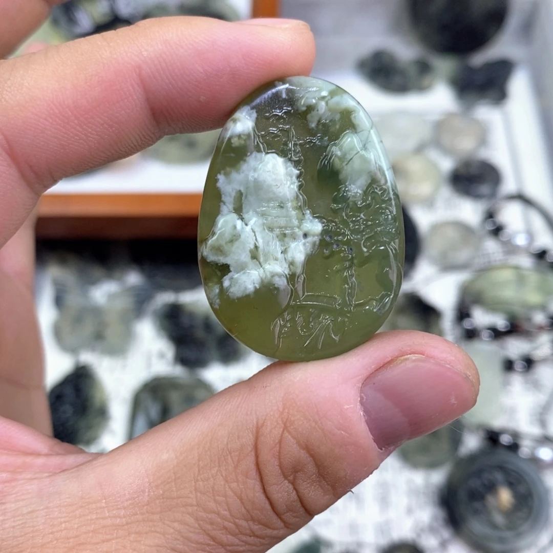 岫玉未镶嵌颈饰岫玉山水牌吊坠