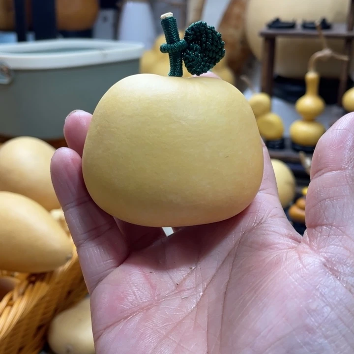 林*98美好的一天从吃瓜开始啦