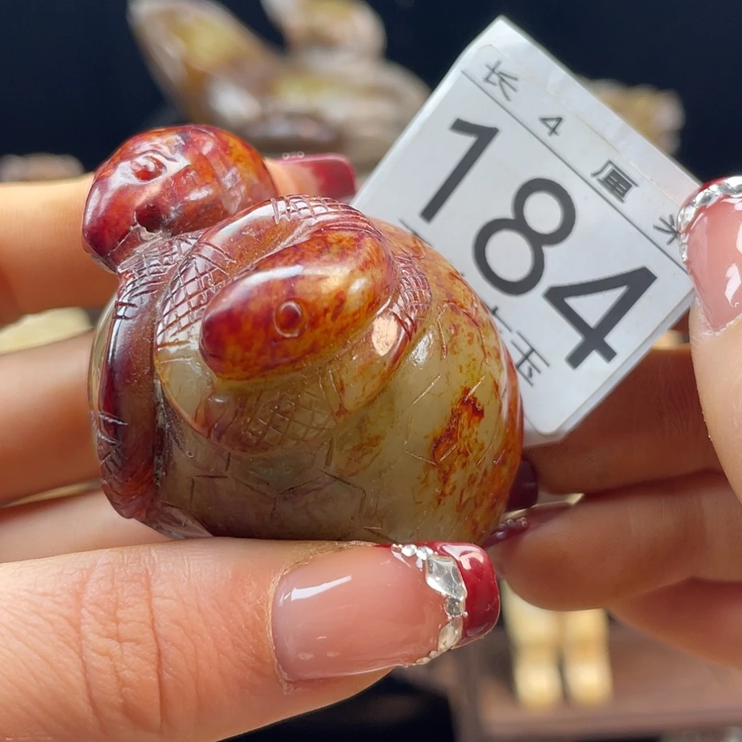 用***5和田玉未镶嵌颈饰