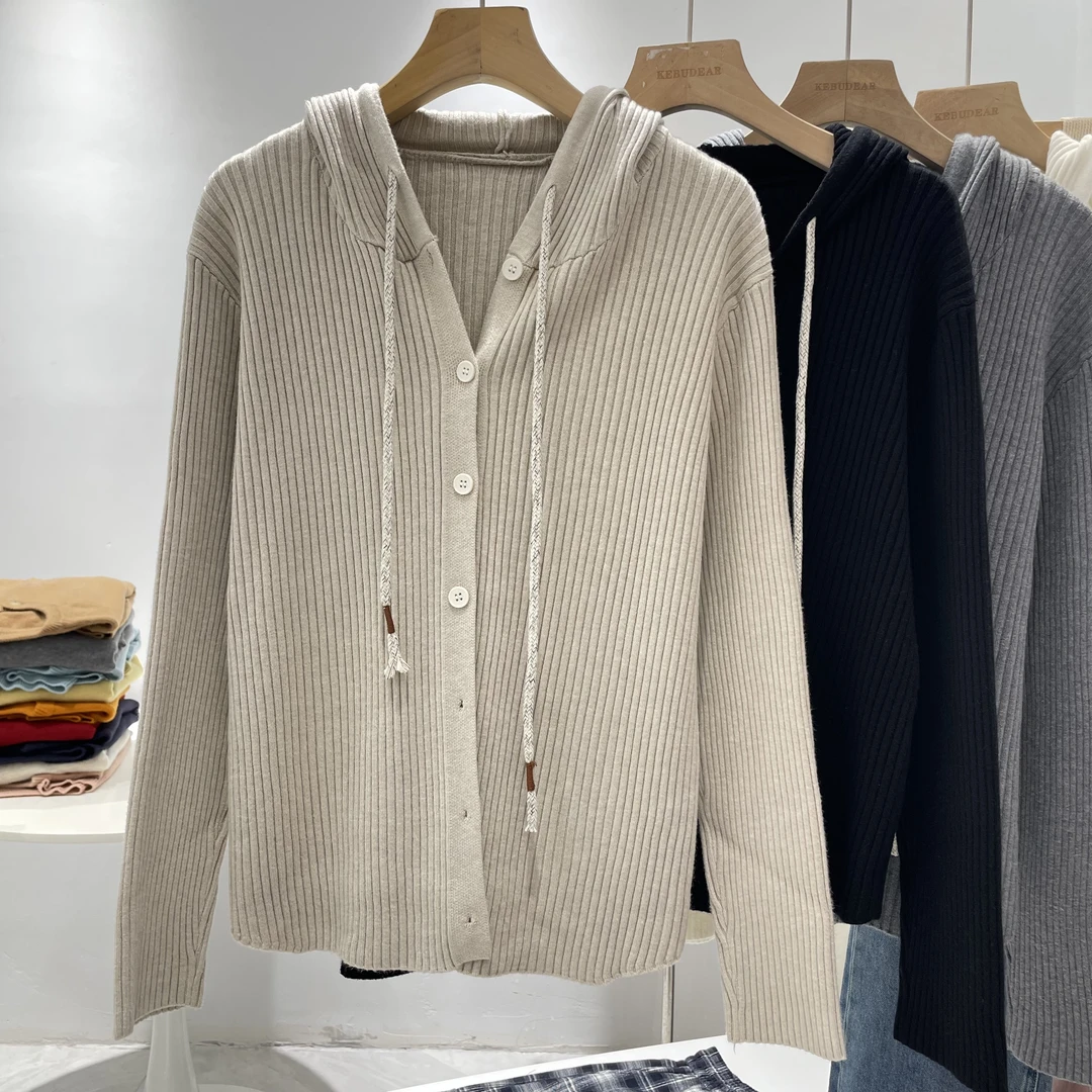 内搭连帽单排扣针织衫女长袖休闲外套