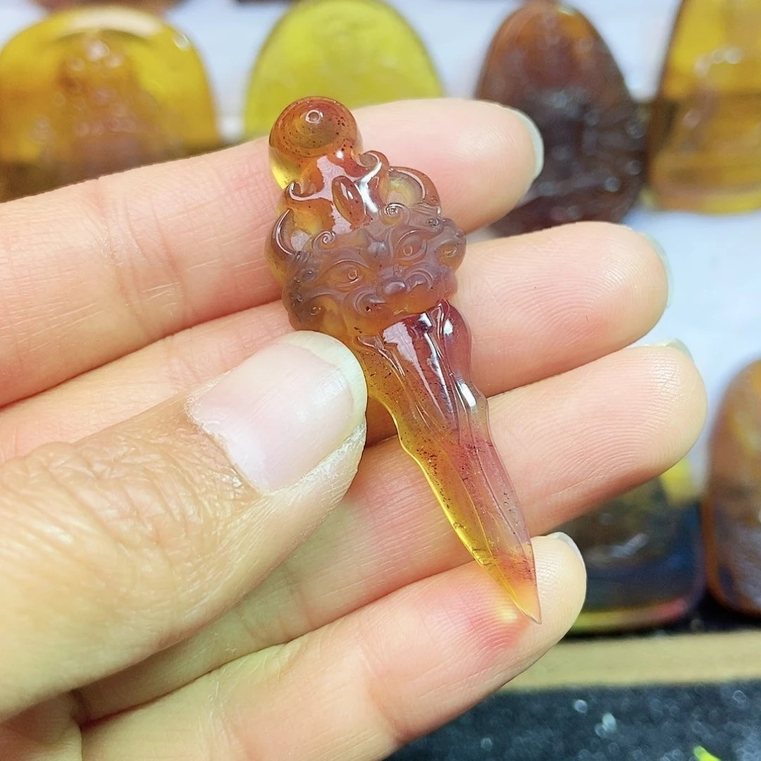 琥珀颈饰未镶嵌琥珀