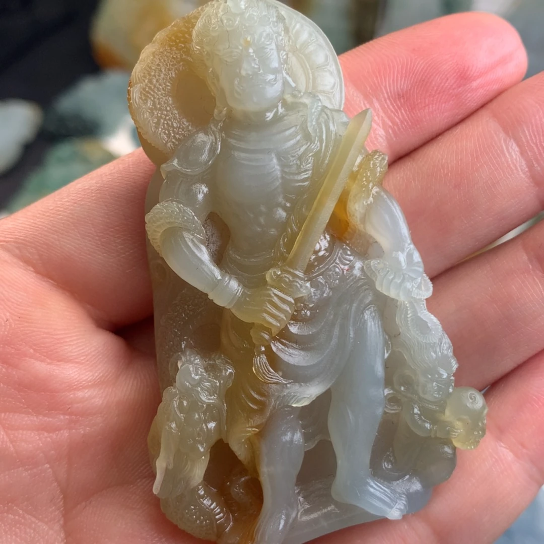 定制翡翠未镶嵌不动明王