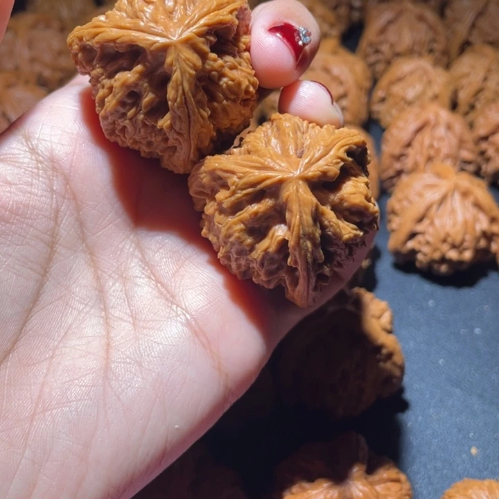 九***堂文玩核桃吊坠南疆