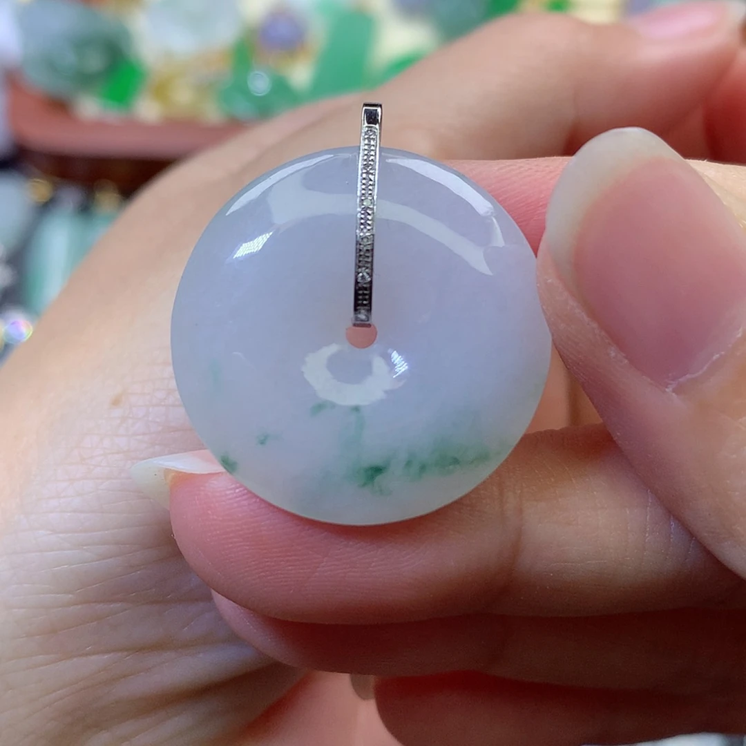 【闪购商品】吊坠(赠链)18K金镶嵌翡翠