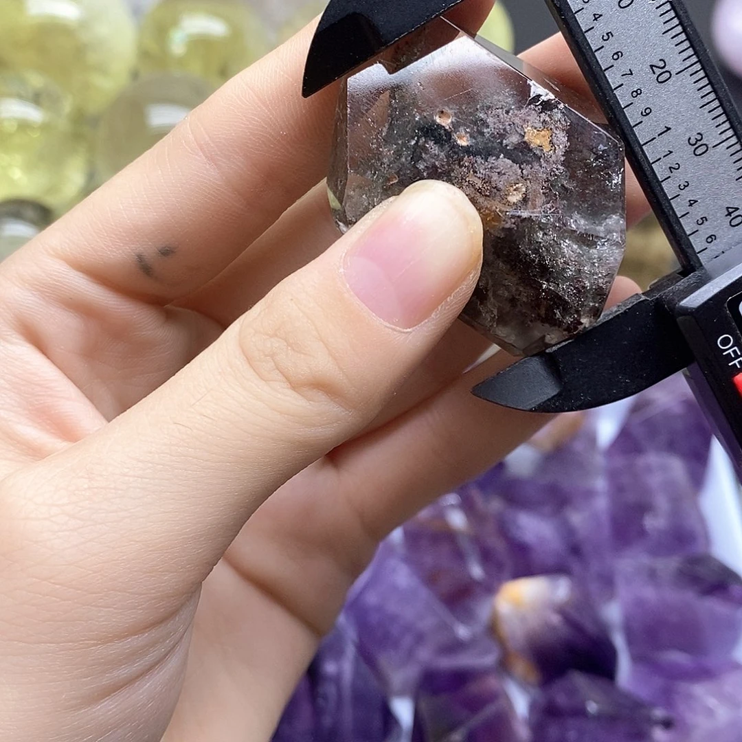 未镶嵌珠宝半成品水晶132水晶石