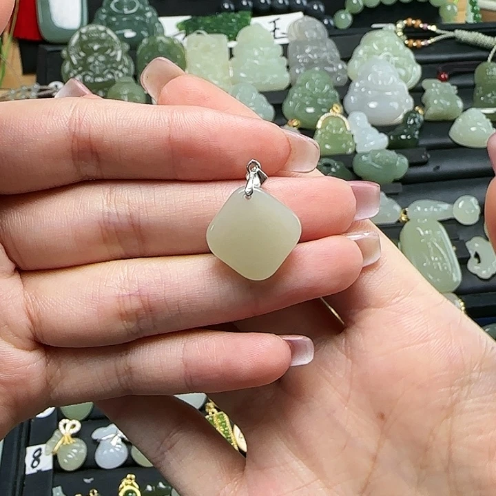 颈饰银S925镶嵌和田玉