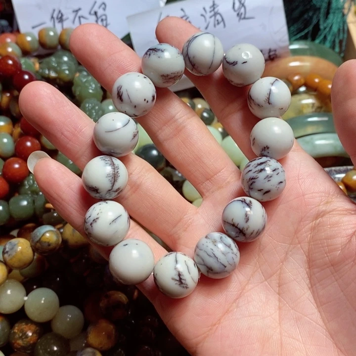 岫岩河磨玉（透闪石质玉）手链未镶嵌