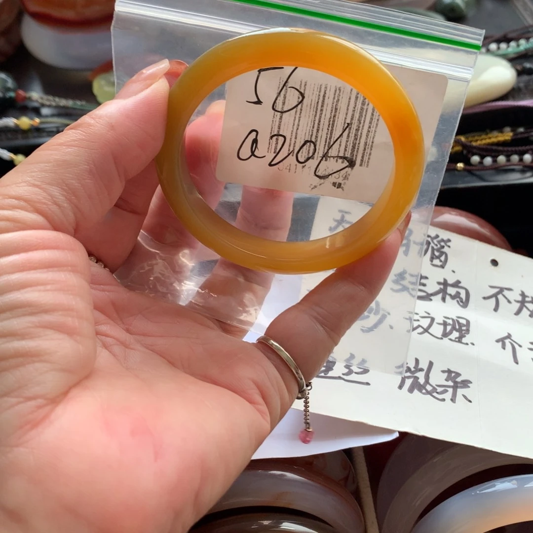 手镯玛瑙/玉髓未镶嵌56