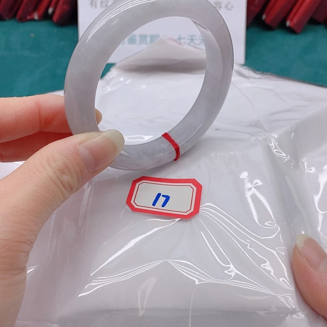 翡翠手镯未镶嵌子*1777777777