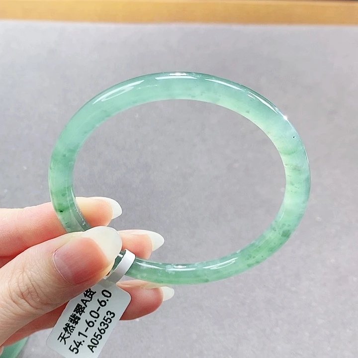【闪购商品】未镶嵌手镯翡翠