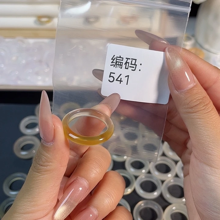 未镶嵌戒指玛瑙/玉髓541港21