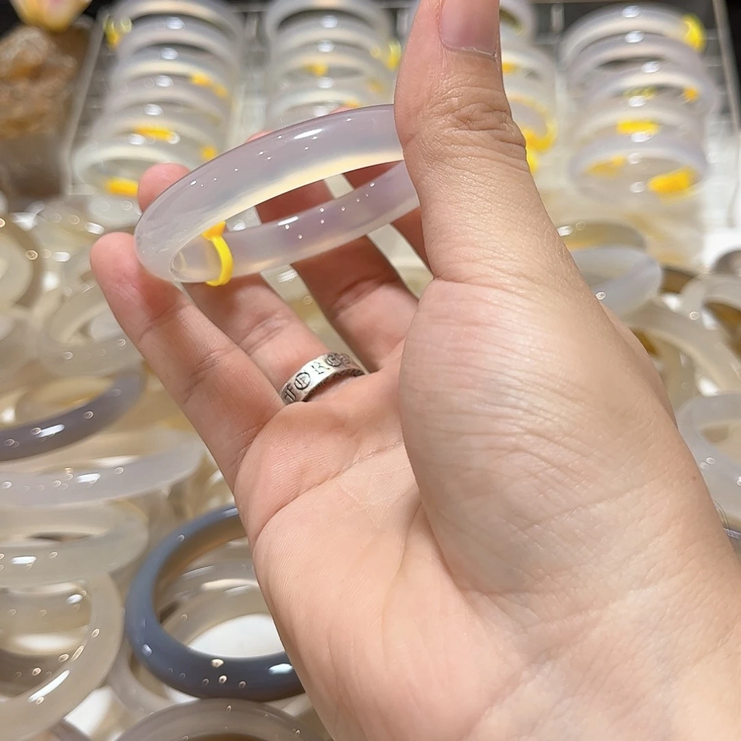 手镯玛瑙/玉髓未镶嵌星****里115