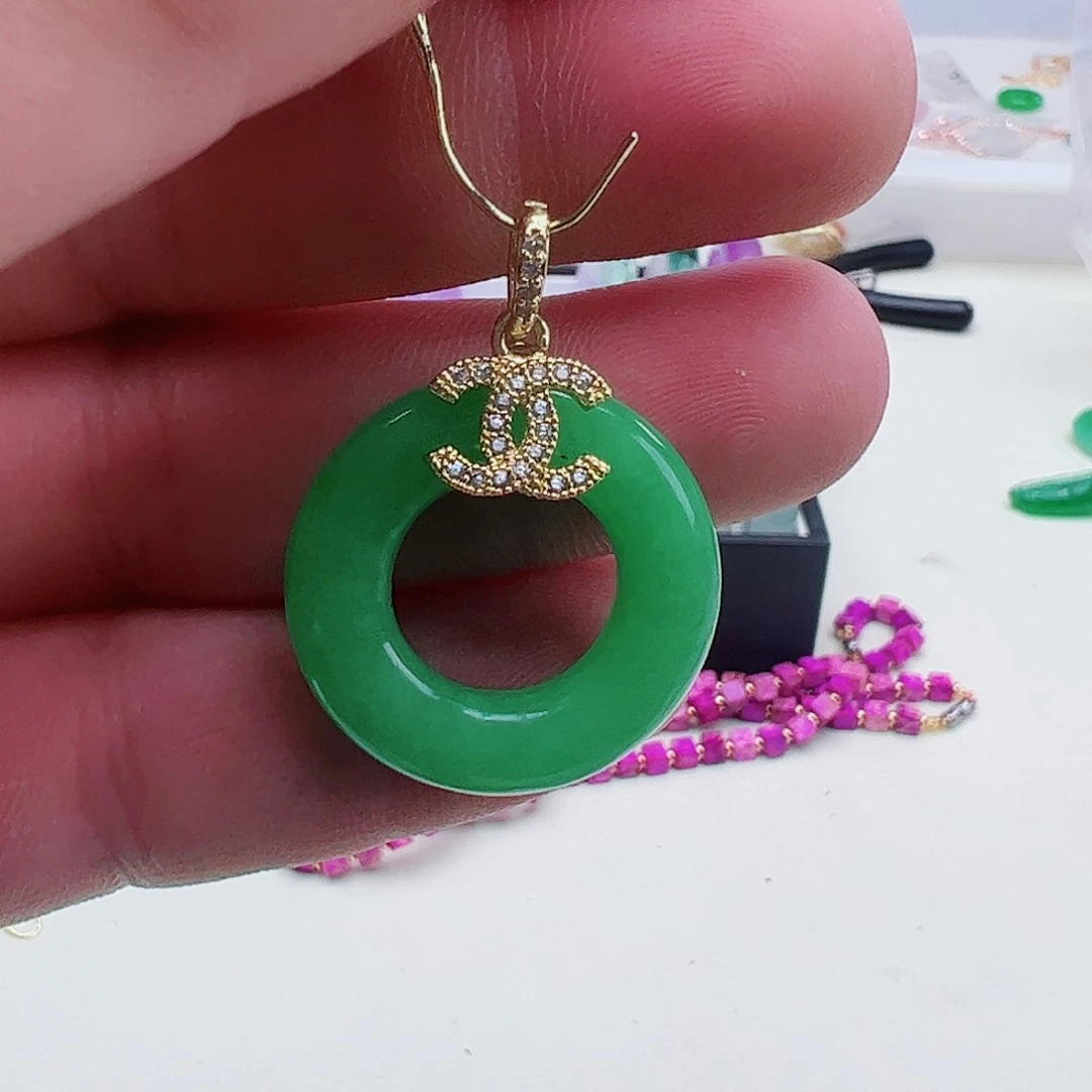 翡翠吊坠(赠链)银S925镶嵌