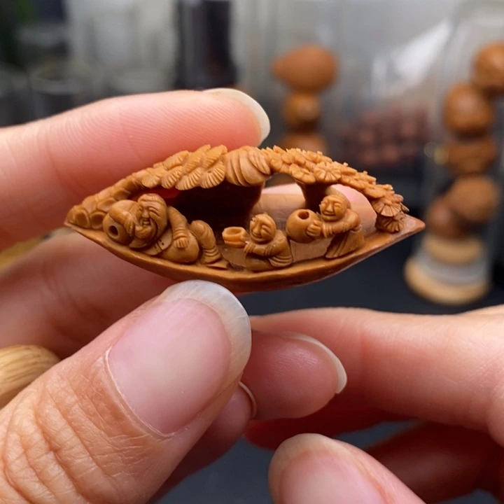 橄榄核吊坠核舟记