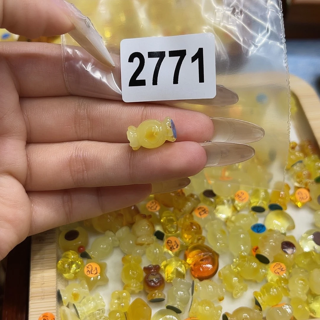 琥珀未镶嵌珠宝奇石